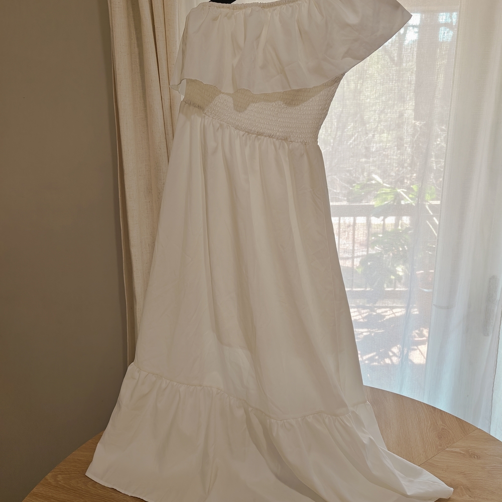 Elegant White Off-Shoulder Dress